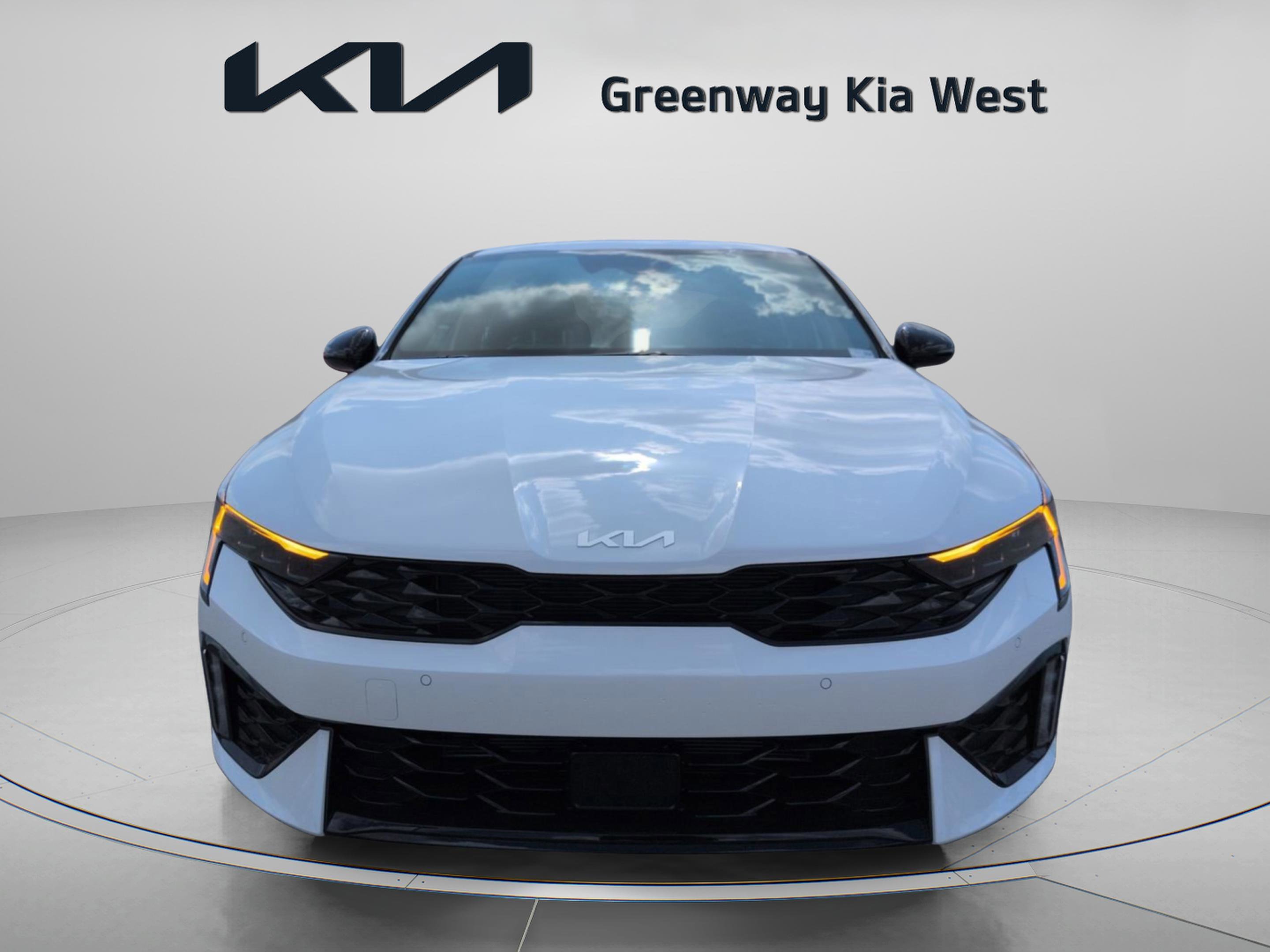New 2026 Snow White Pearl Kia GT-Line image 3