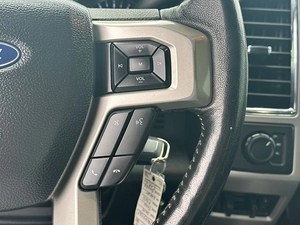Used 2018 Silver Ford Lariat image 25