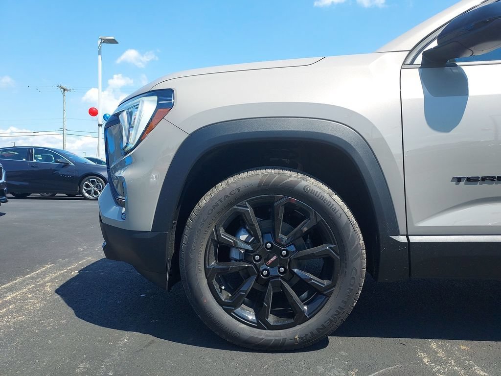 New 2026 Riverstone Metallic GMC Elevation image 16