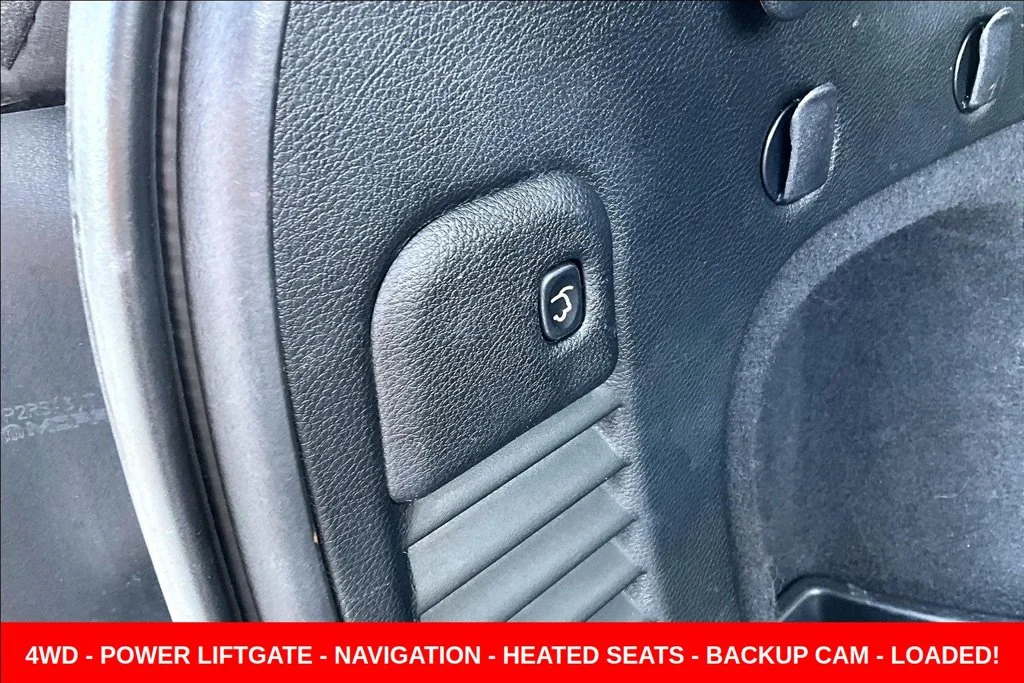Used 2019 Gray Jeep Altitude image 28