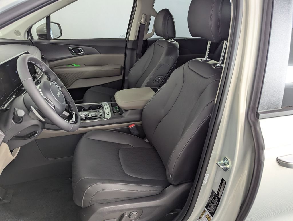 2026 Kia Carnival EX - Photo 12