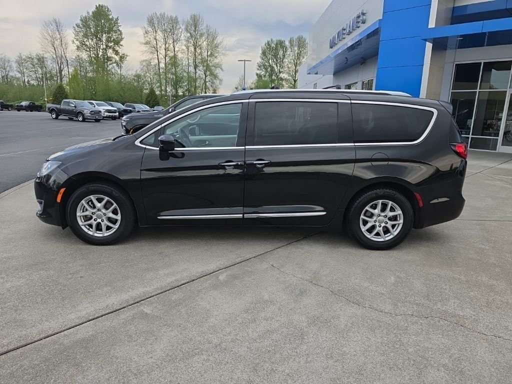Used 2020 Chrysler Pacifica Touring L with VIN 2C4RC1BGXLR132000 for sale in Arlington, WA
