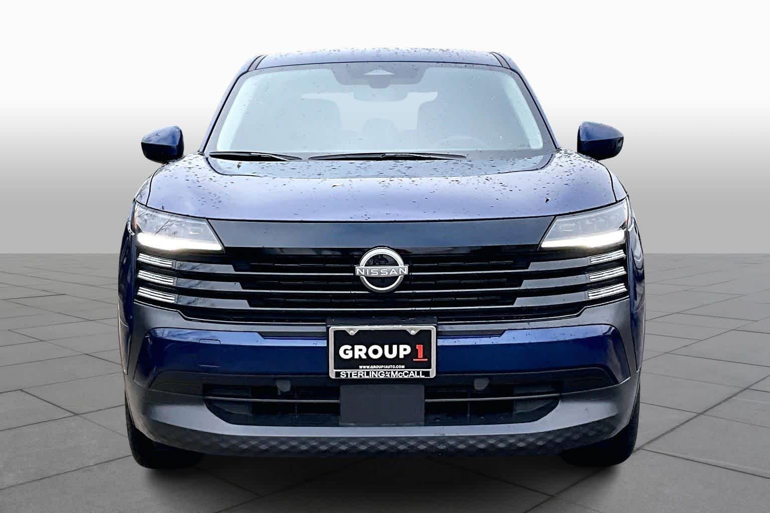 Used 2025 Deep Blue Pearl Nissan SV image 3