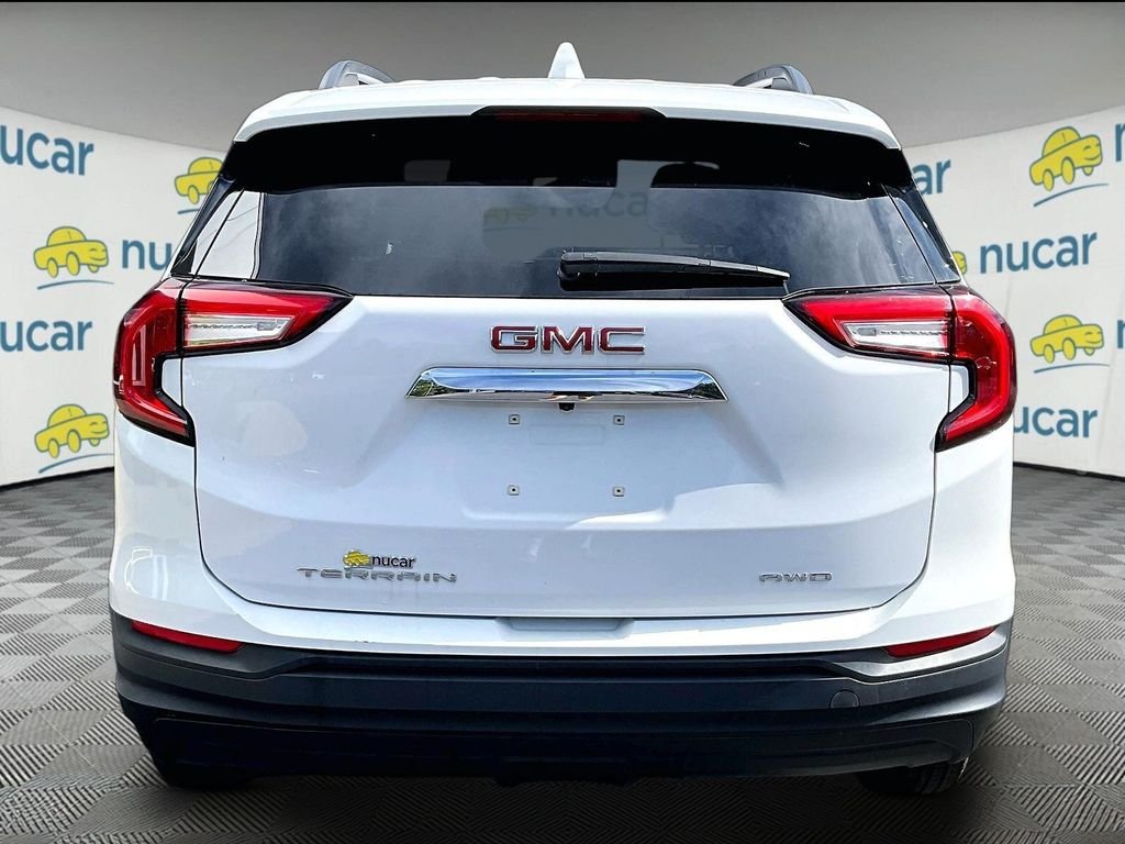 Used 2023 White GMC SLE image 6