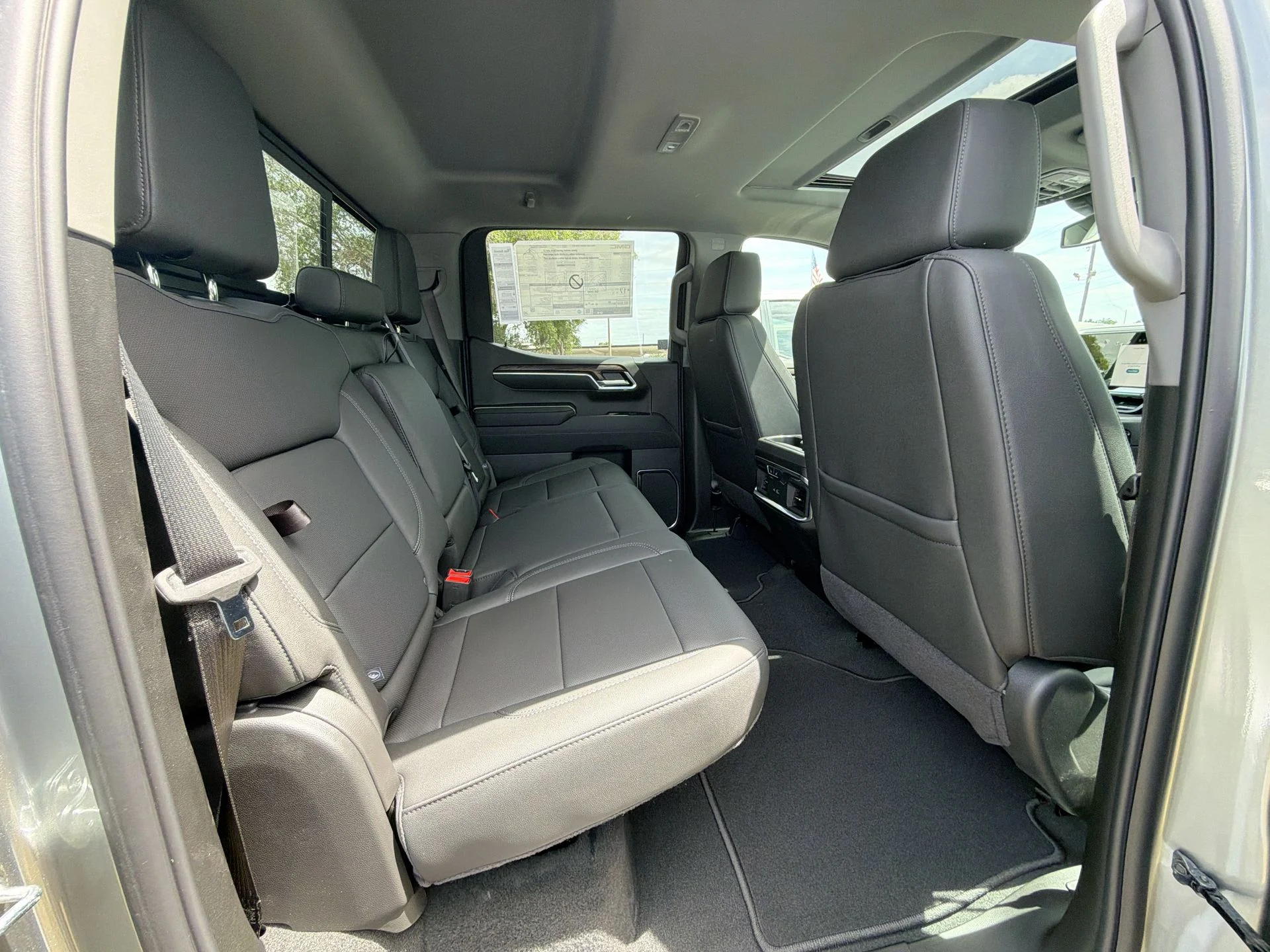 2026 GMC Sierra 1500 SLT - Photo 55
