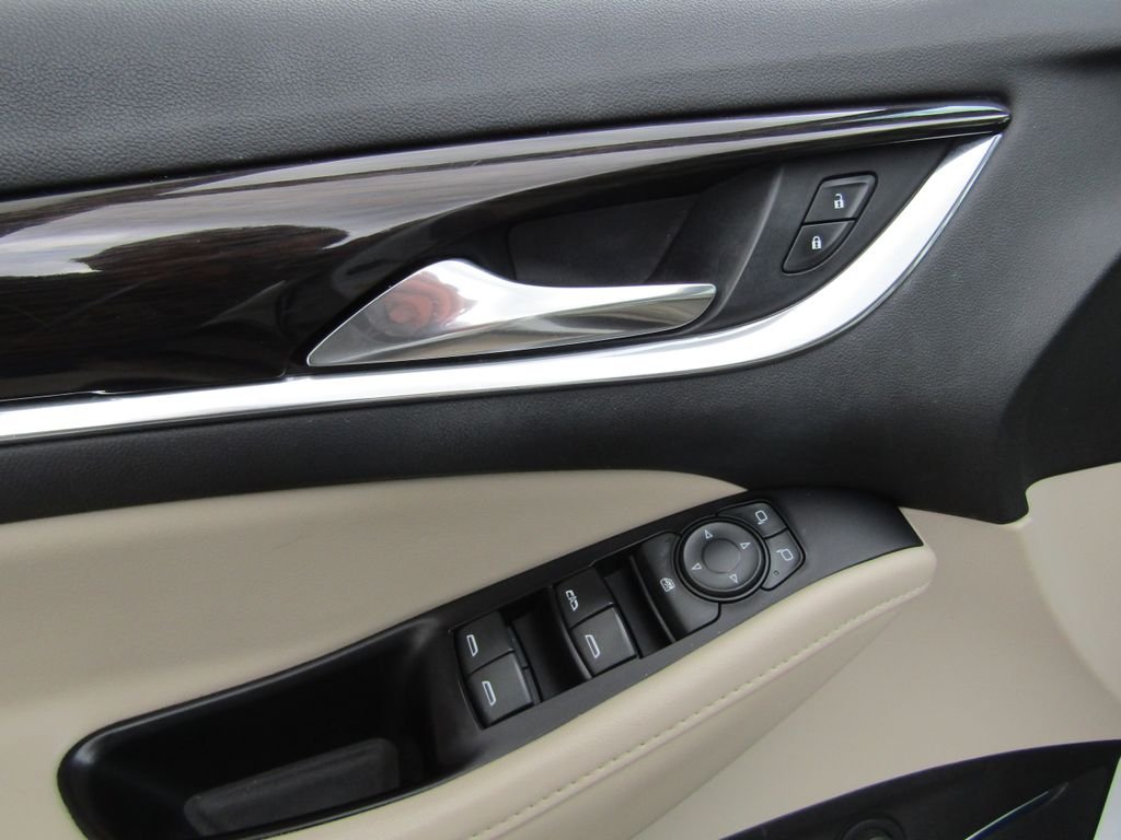 Used 2019 White Buick Essence image 23