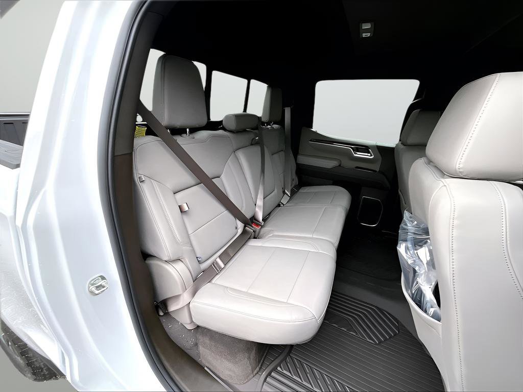 New 2026 Chevrolet Silverado 1500 LT 4D Crew Cab