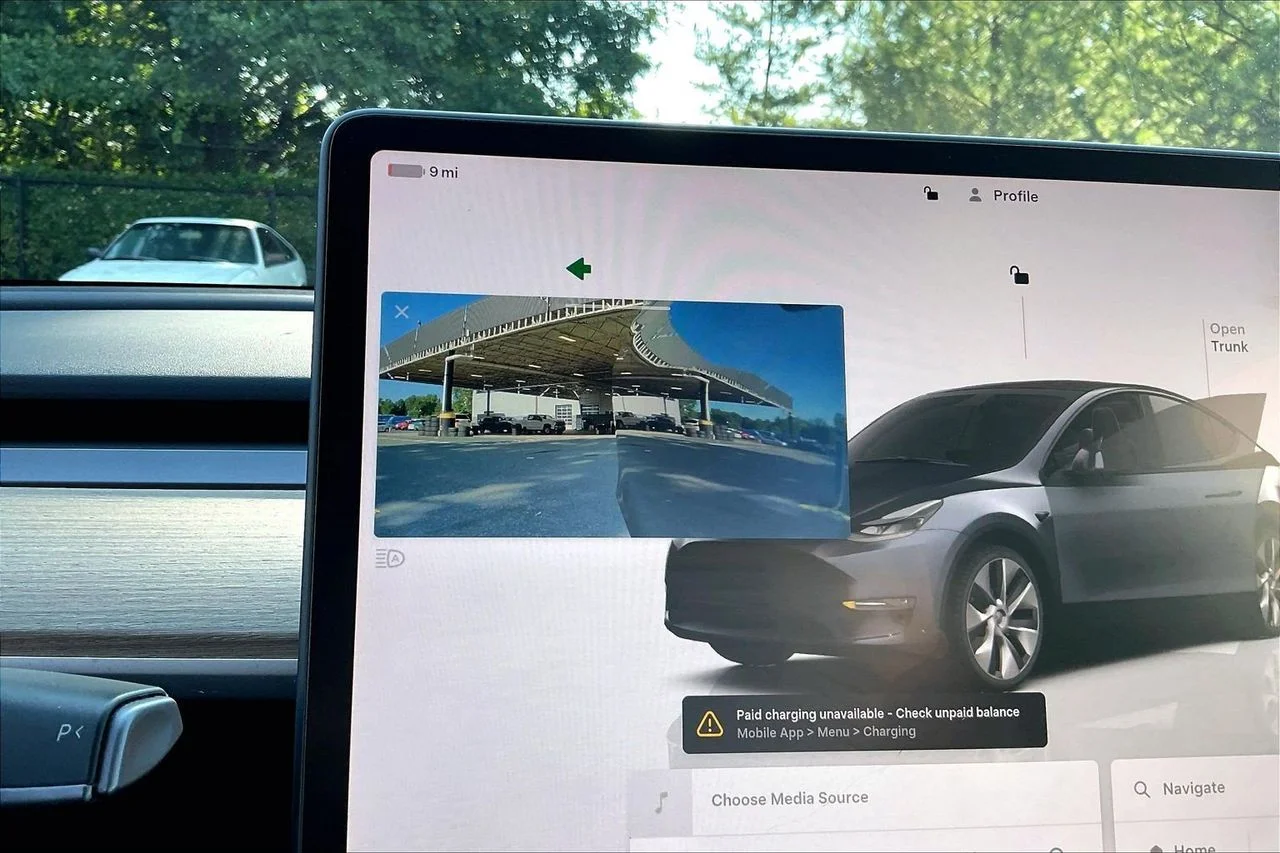 Used 2023  Tesla Long Range image 30