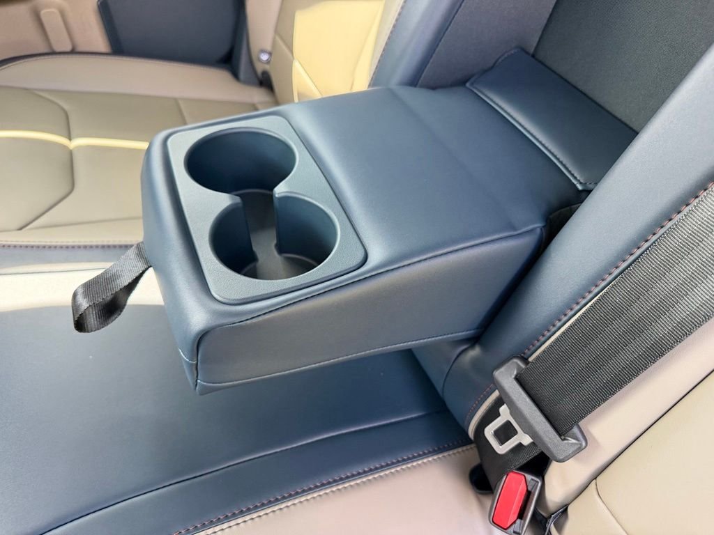 New 2026 Gray Ford Lariat image 9
