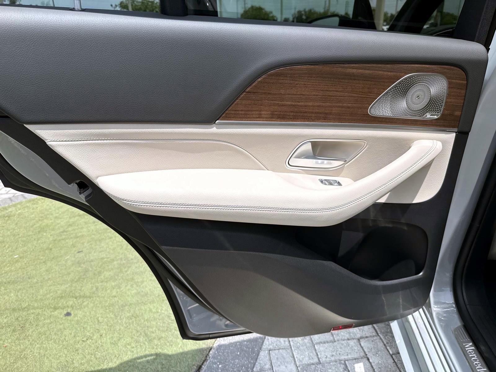 New 2026 Alpine Mercedes-Benz 350 4MATIC® SUV image 12