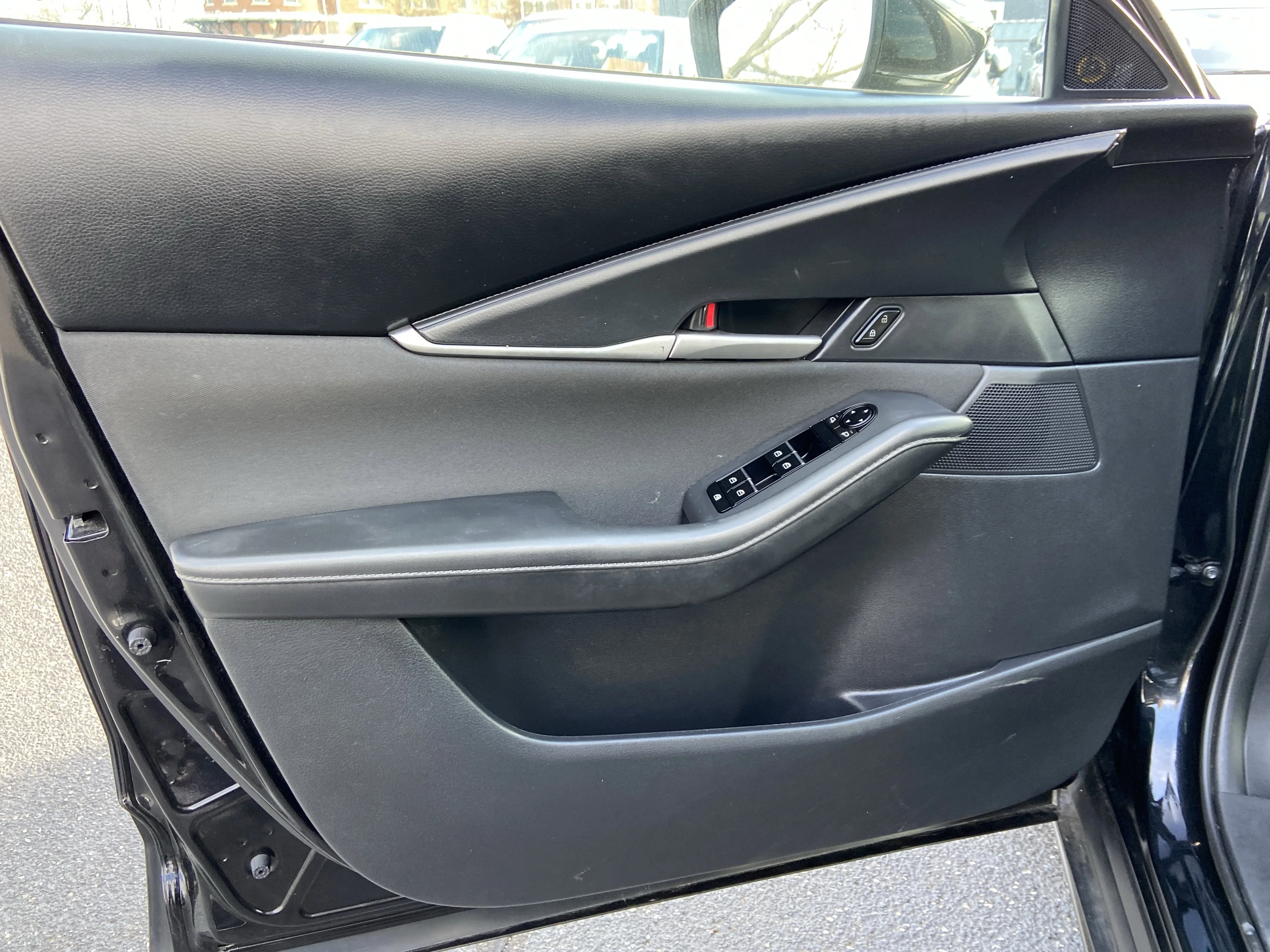 2025 Mazda CX-30 S - Photo 22