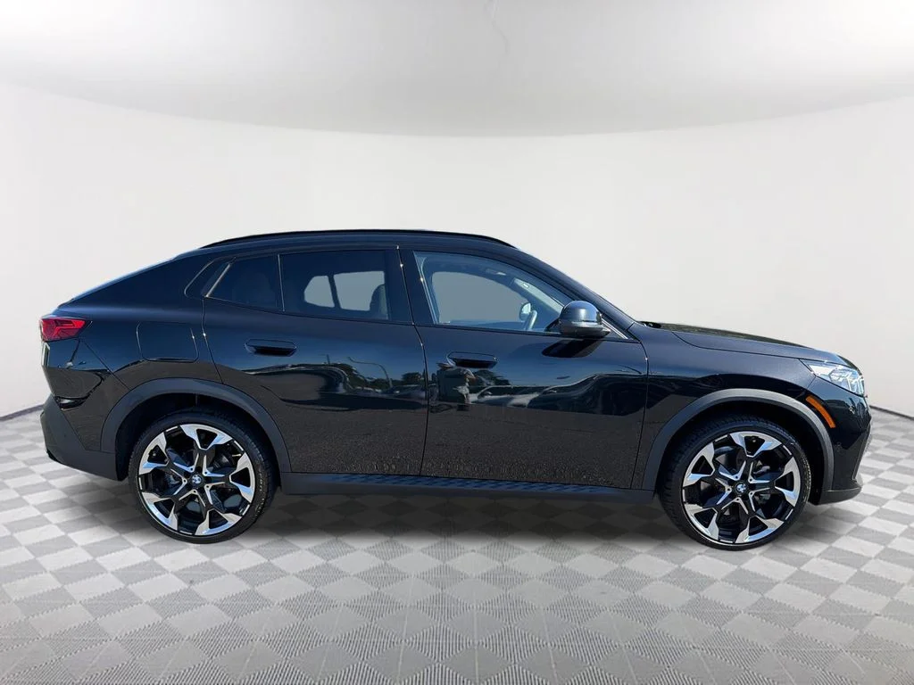 Used 2025 Black BMW xDrive28i image 4
