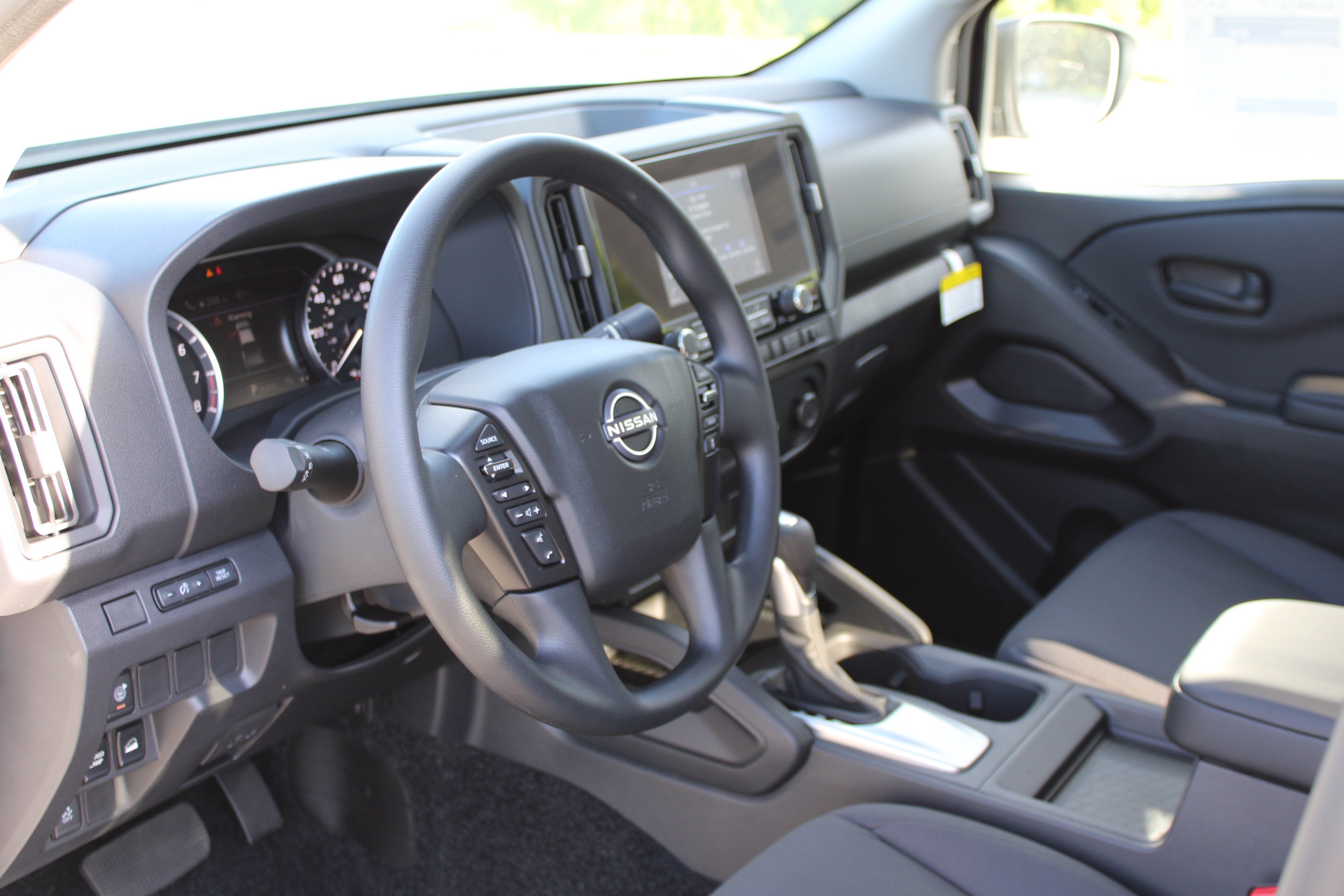 New 2026 Glacier White Nissan Crew Cab S image 9