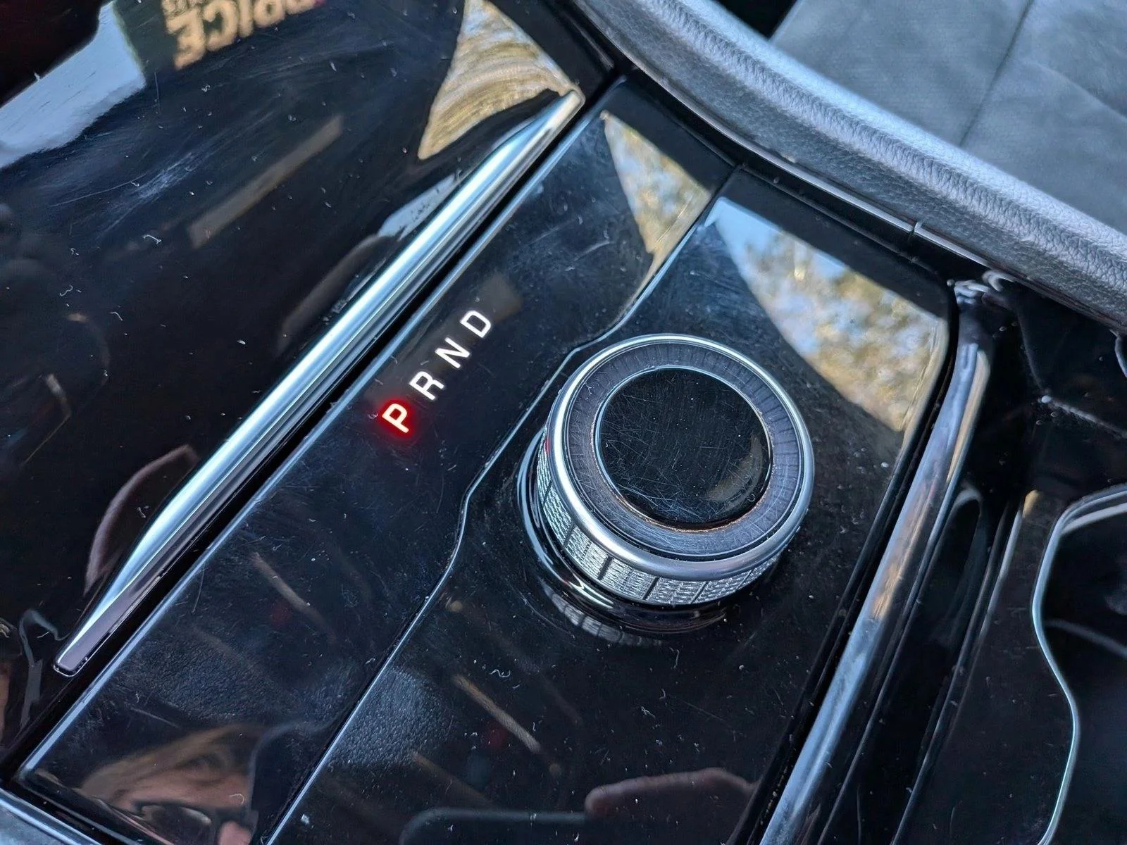 Used 2023 Velvet Red Pearlcoat Jeep Altitude image 15