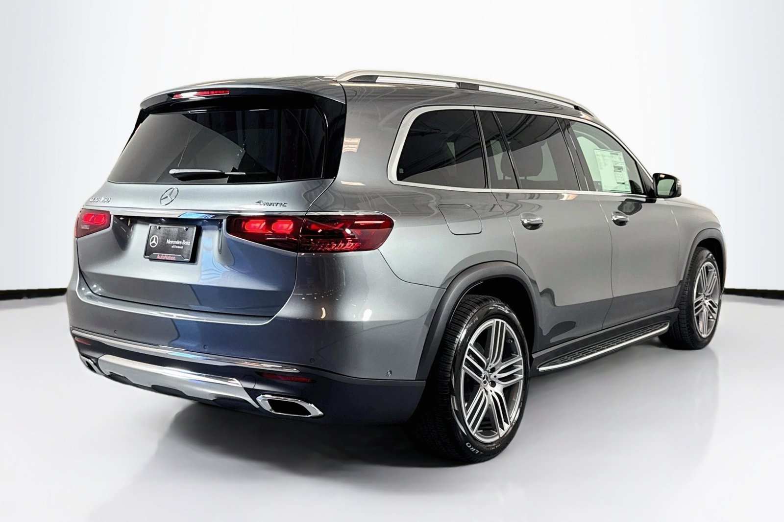 New 2026 Selenite Grey Metallic Mercedes-Benz GLS 450 image 5