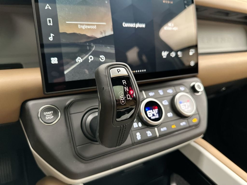 New 2026 Carpathian Grey Land Rover X-Dynamic SE image 12