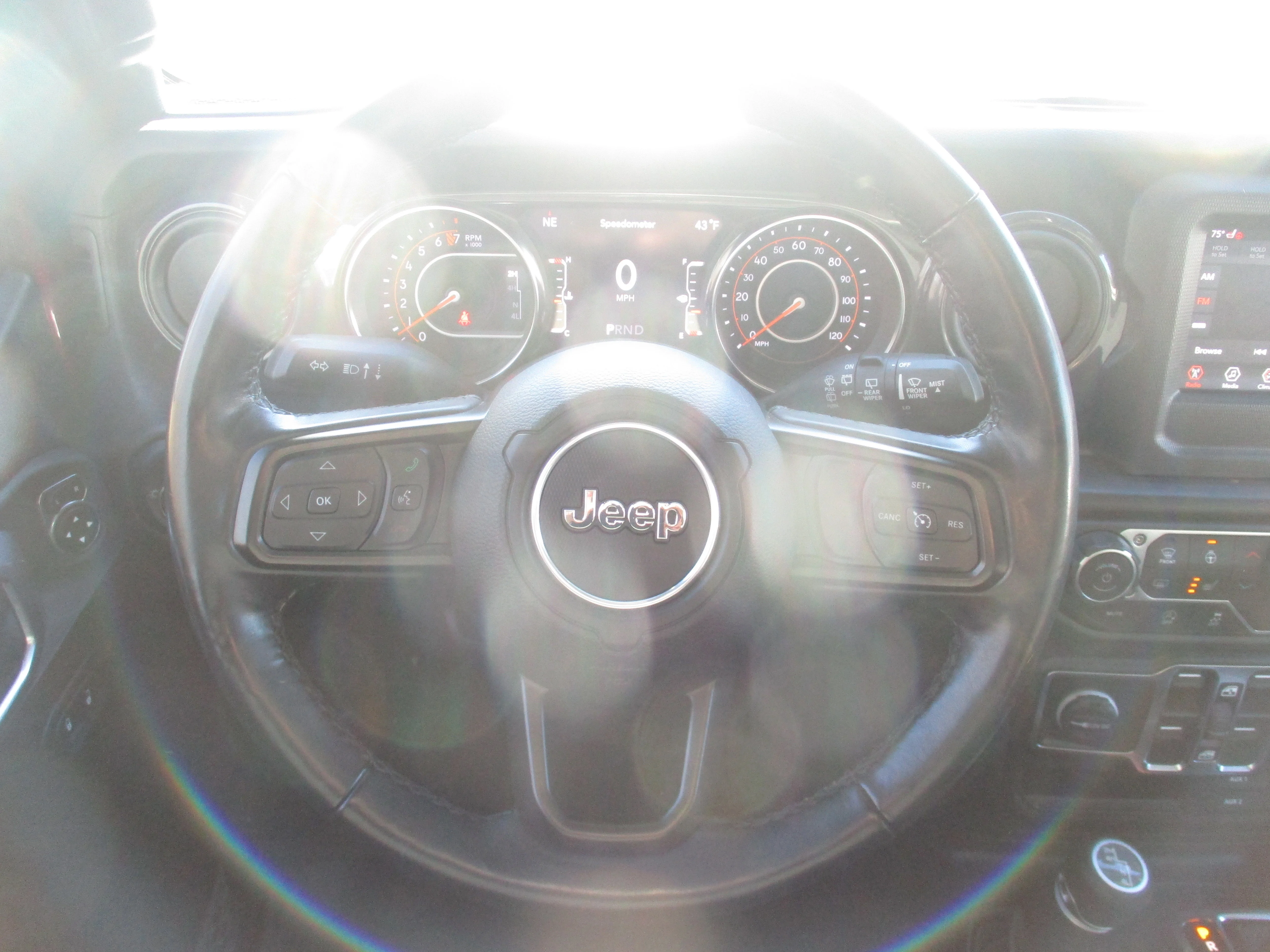 Used 2021 Snazzberry Pearlcoat Jeep Unlimited Sport Altitude image 32