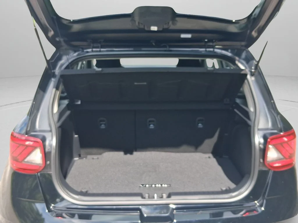 Used 2025 Onyx Black Hyundai SEL image 22