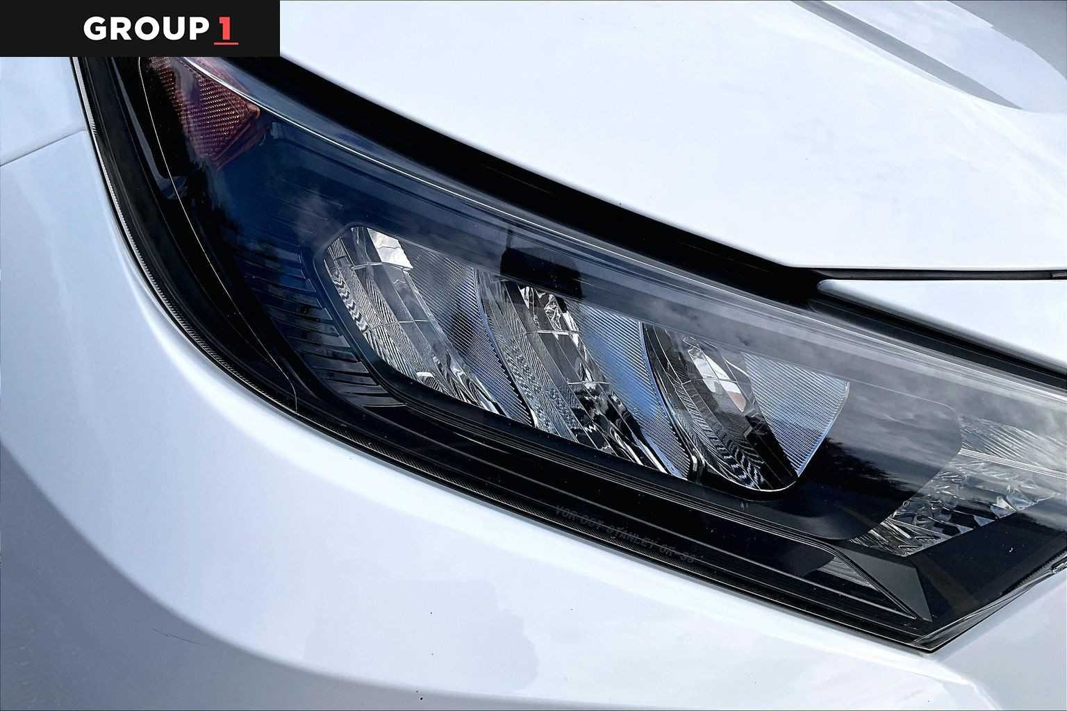 Used 2020 Super White Toyota Hybrid LE image 27