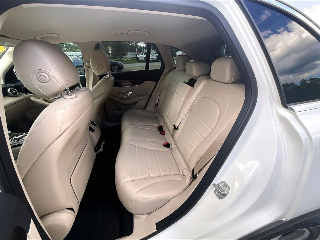 Used 2019 White Mercedes-Benz GLC 300 image 15