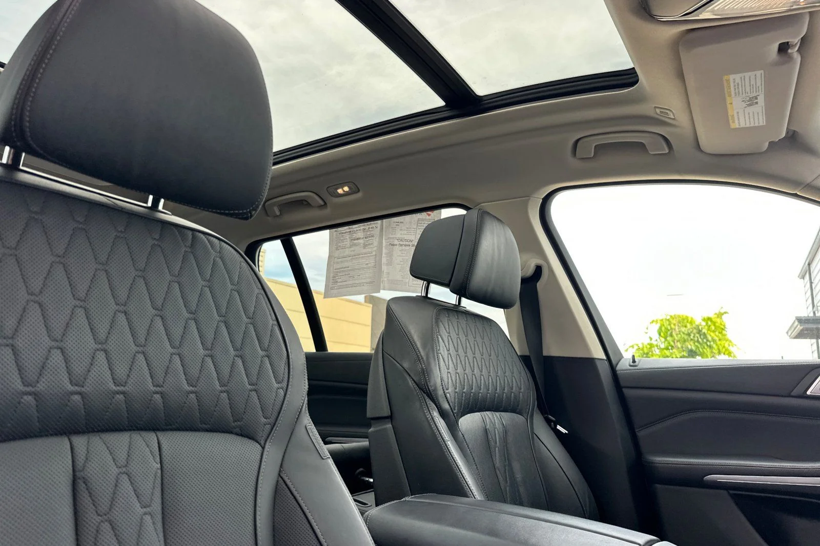 Used 2020 Blue BMW xDrive40i image 18