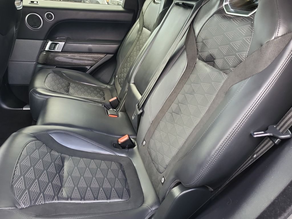 Used 2020  Land Rover SVR image 11