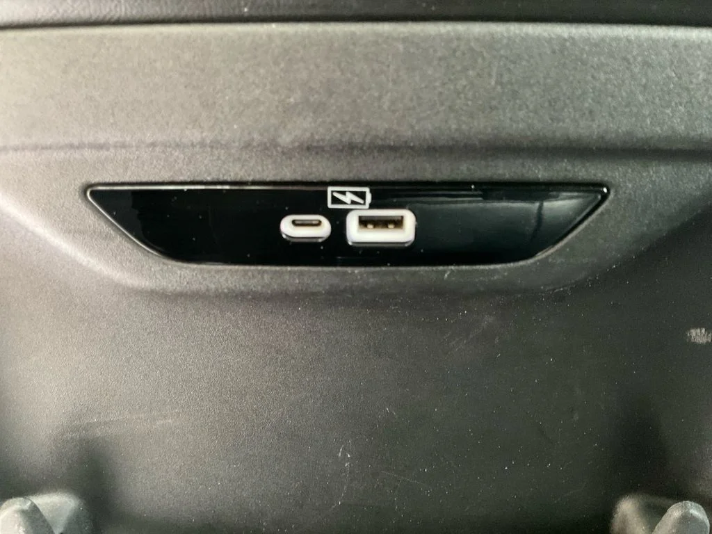 Used 2023 Blue Chrysler Touring L image 23