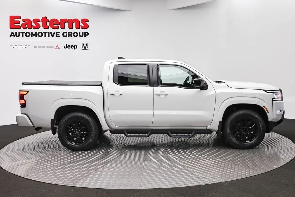 Used 2023 White Nissan SV image 4