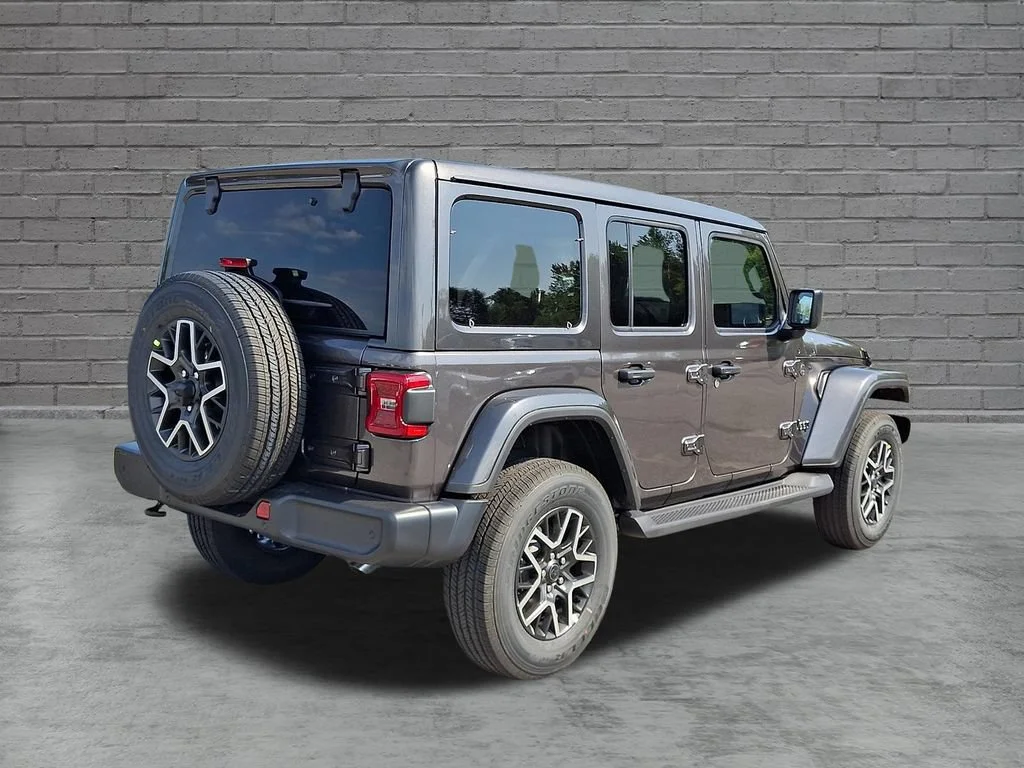 New 2027 Granite Crystal Metallic Clearcoat Jeep Sahara image 8