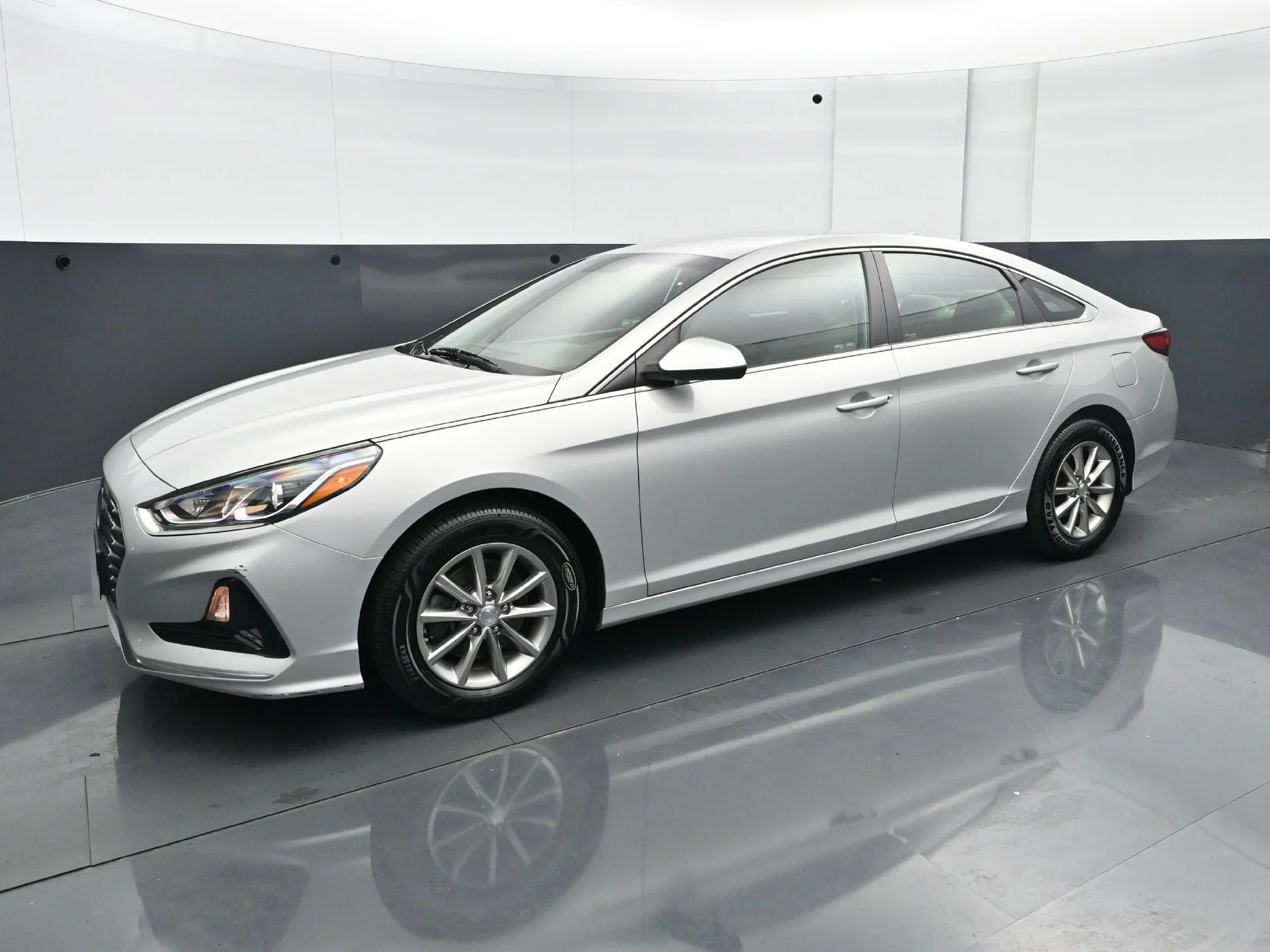 Used 2019 Hyundai Sonata SE with VIN 5NPE24AF9KH763649 for sale in White Bear Lake, Minnesota