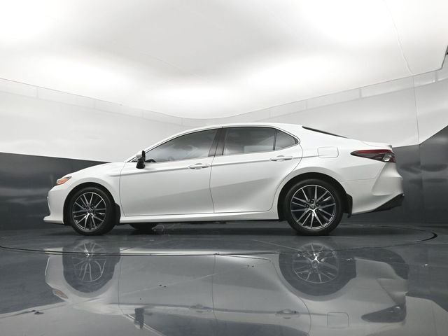 Used 2023 Beige Toyota XLE image 21
