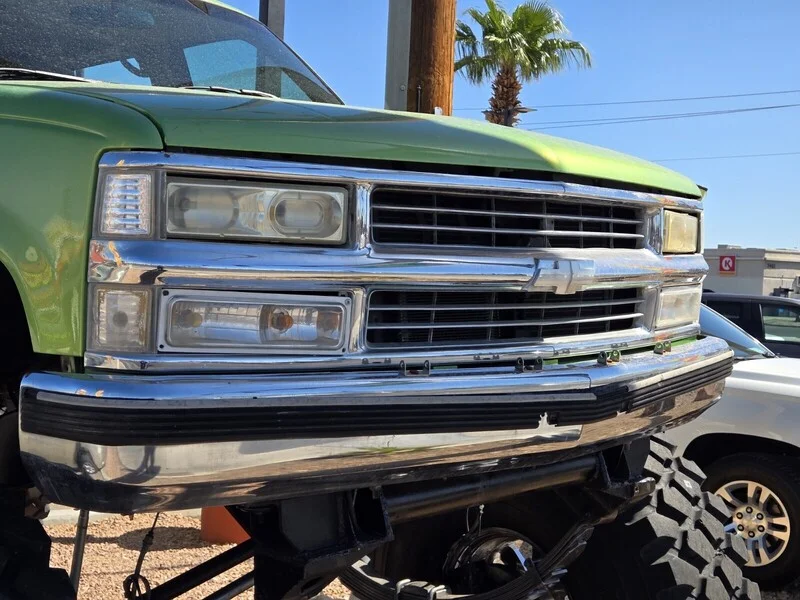 Used 1996 Green Chevrolet CREW CAB 4WD 167W image 2