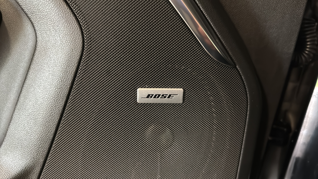 Used 2024 Onyx Black GMC Denali image 32