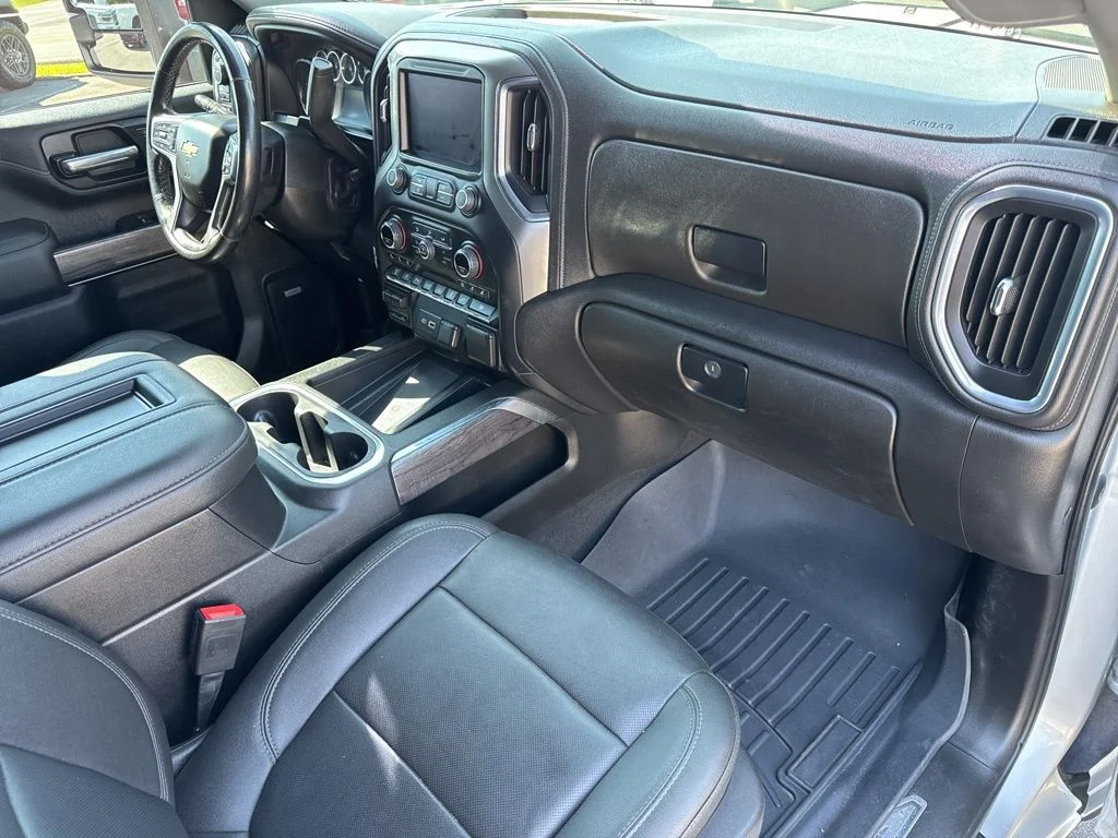 Used 2022 Silver Chevrolet LTZ image 29