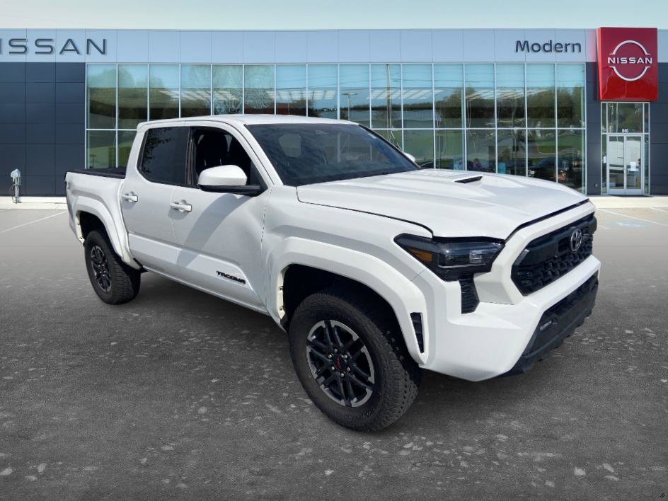Used 2025 Ice Toyota TRD Sport image 3