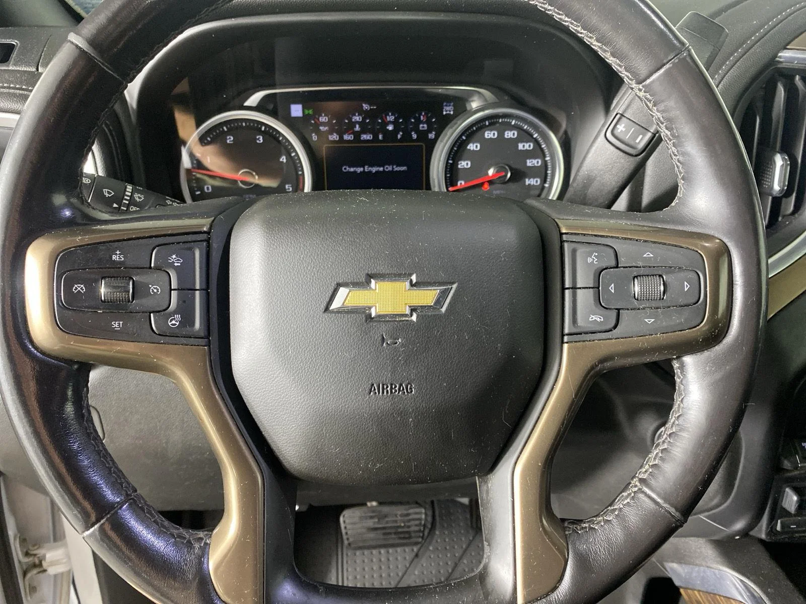 Used 2021 Iridescent Pearl Tricoat Chevrolet High Country image 14