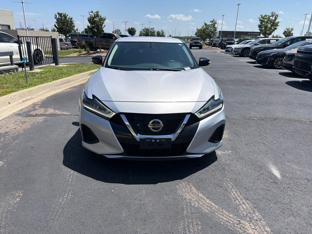 Used 2019 Nissan Maxima SV with VIN 1N4AA6AV6KC371668 for sale in Kansas City