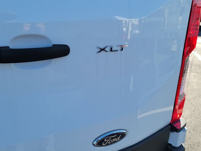 New 2025 Oxford White Ford Passenger Van XLT image 21