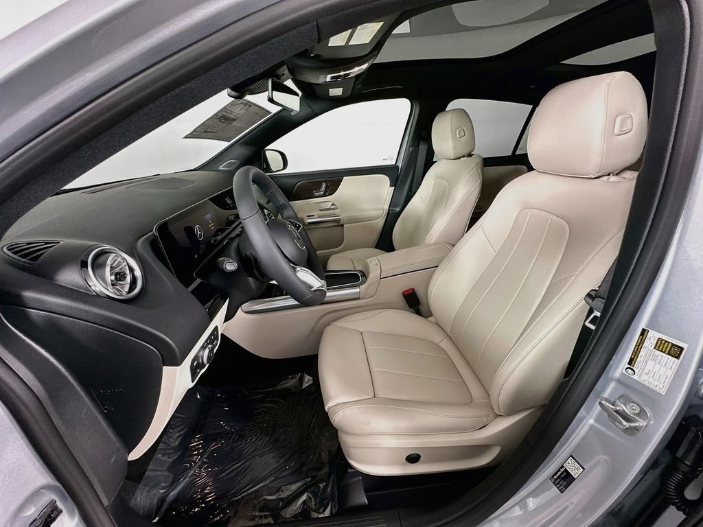 Used 2026 Silver Mercedes-Benz GLA 250 image 20