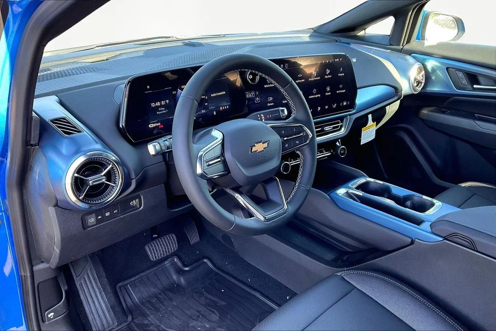 2026 Chevrolet Equinox EV 2LT - Photo 8