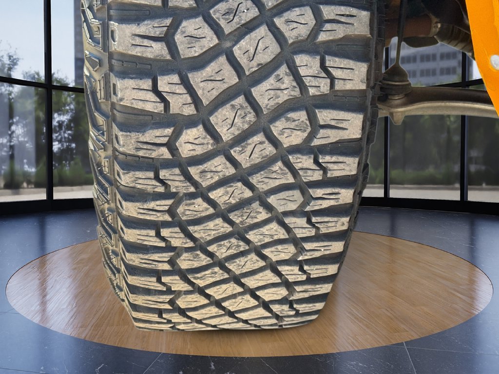 Used 2022 Orange Metallic Ford Base image 31