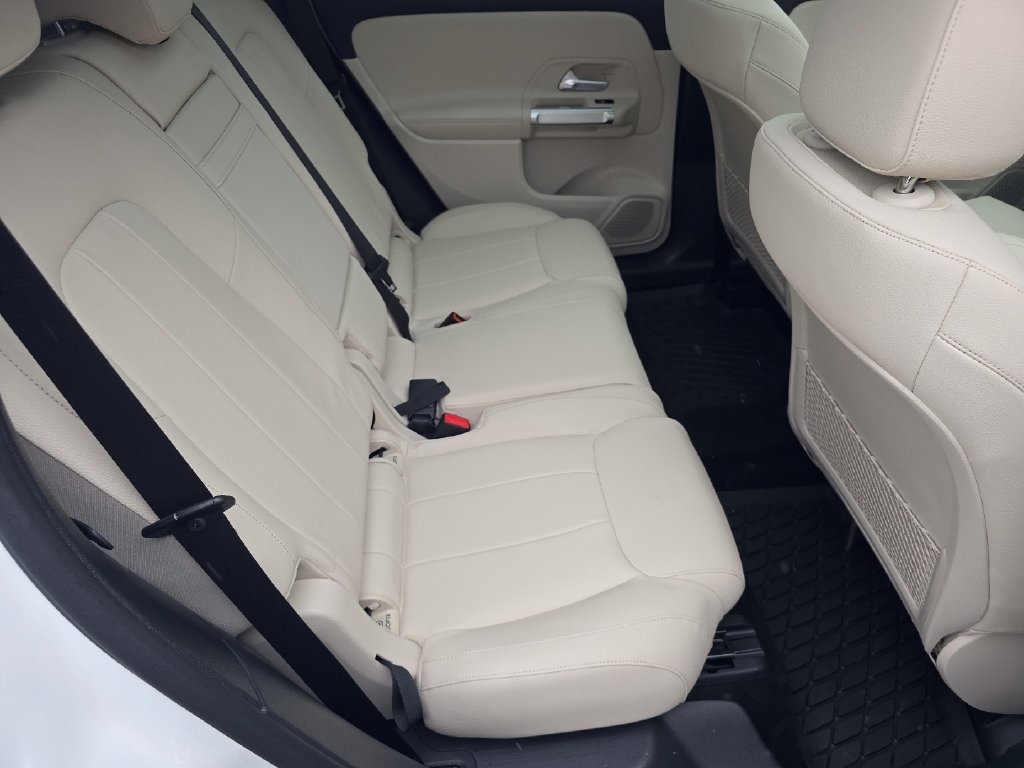 Certified Used 2023  Mercedes-Benz GLB 250 image 25