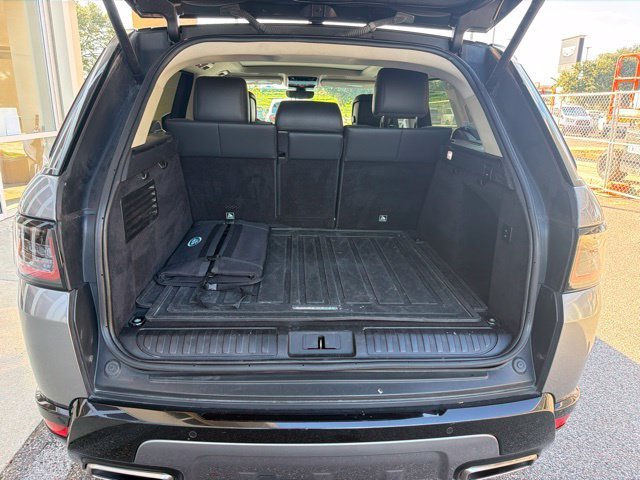 Used 2022 Silver Land Rover HSE Silver Edition image 10