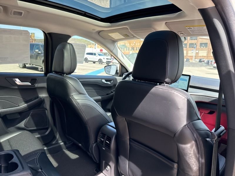 2025 Ford Escape Plug-in hybrid PHEV - Photo 14