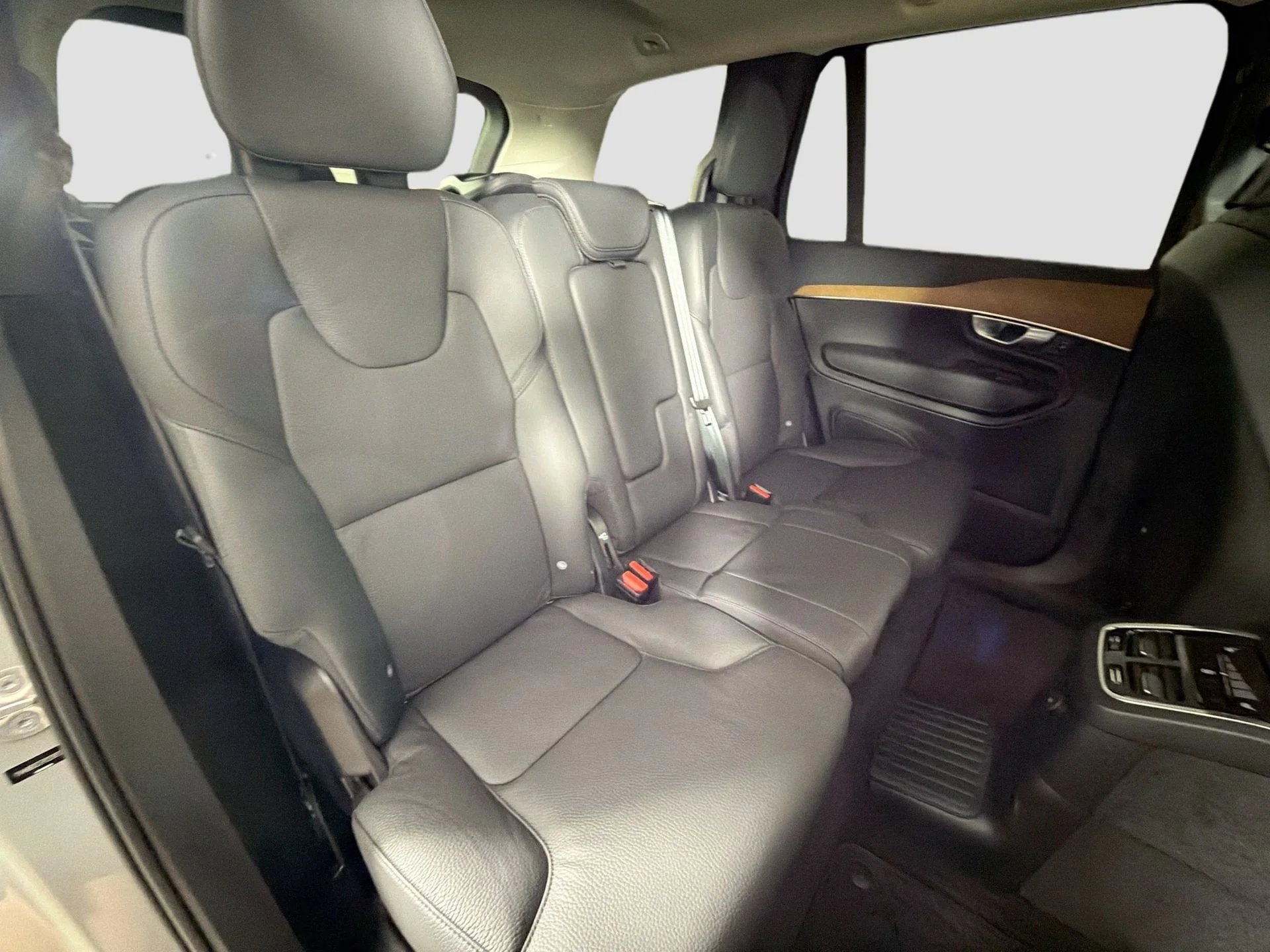Used 2024 Gray Volvo T8 Plus Bright Theme 7 Passenger image 29