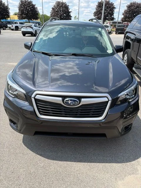 Used 2019 Subaru Forester Premium with VIN JF2SKAEC8KH575934 for sale in Saginaw, MI