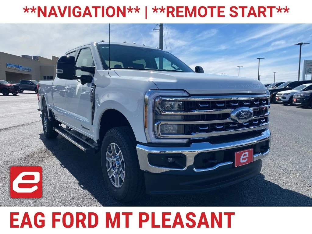 New 2026 Star White Metallic Tri-Coat Ford F-250® Lariat® image 1