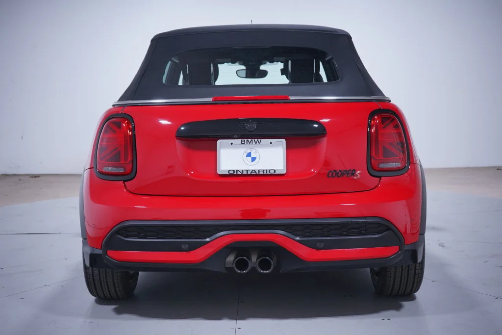 Certified Used 2024 Chili Red MINI Signature image 5