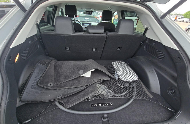 Certified Used 2023 Gray Hyundai SEL image 7
