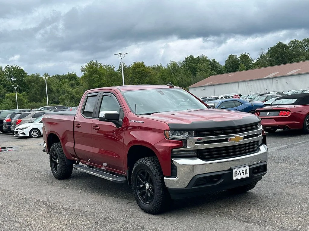 Used 2019 Red Chevrolet LT image 43
